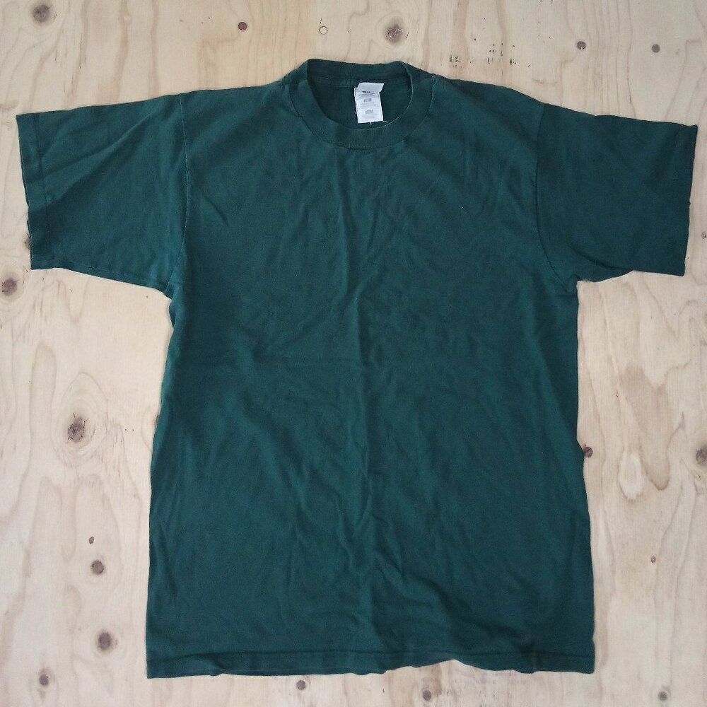 Vintage Fruit of the Loom Blank T-Shirt Green